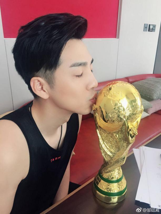 邹廷威出演过什么角色(连着三部剧圈粉的邹廷威)(23)