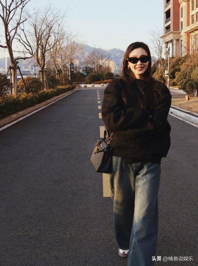 宋轶马路写真照(宋轶谈恋爱后真不一样)(10)