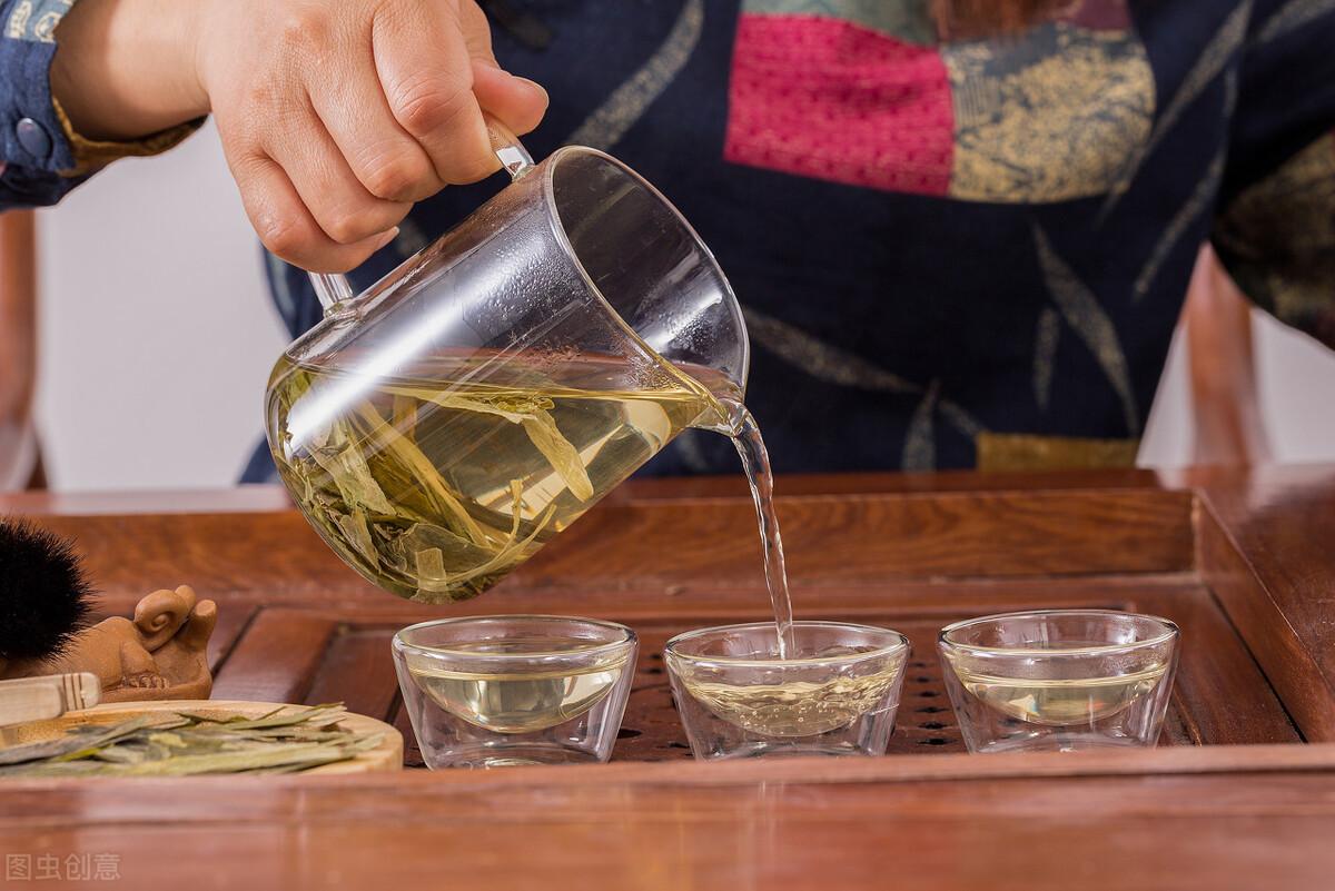 茶道入门泡茶顺序(正确的泡茶8个步骤)(图8) 茶道入门泡茶顺序(正确的泡茶8个步骤)(图8)