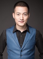 张鑫（喻恩泰饰演）