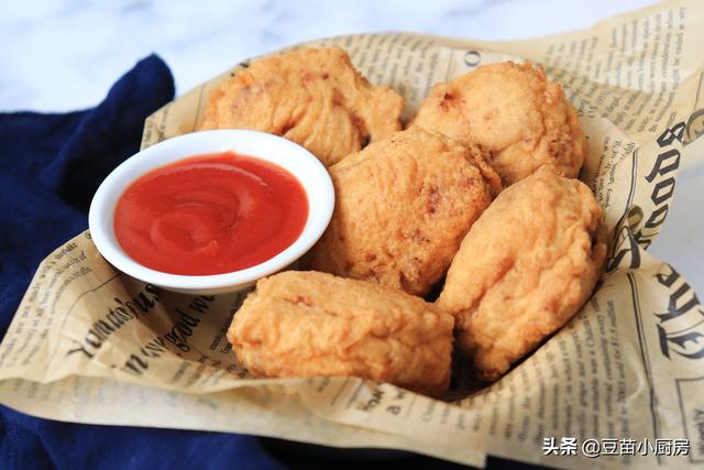 麦乐鸡块最好吃的做法（做出来的麦乐鸡块香脆酥软）(1)