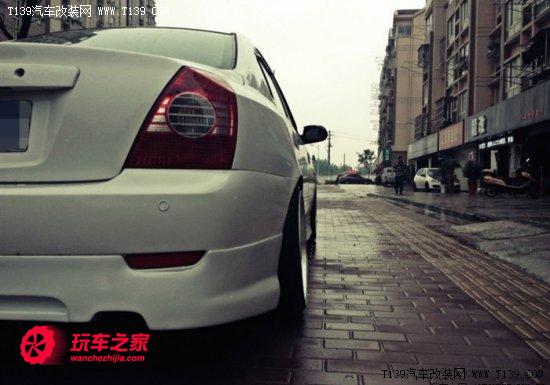 第七代伊兰特蓝色改装最帅效果 老伊兰特换血玩低趴(4)