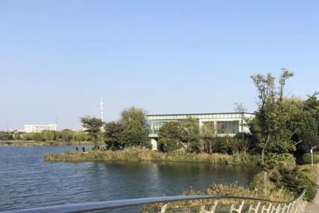 昆山玉湖公园多大