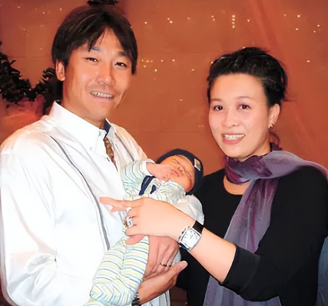 “歌坛天后”那英出道34年,到底结了多少恩怨?