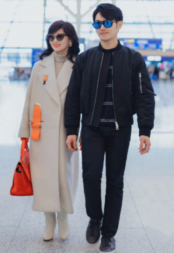 赵雅芝简历个人资料简介：2段婚姻，3儿子都是学霸，她69岁比45岁儿子还年轻