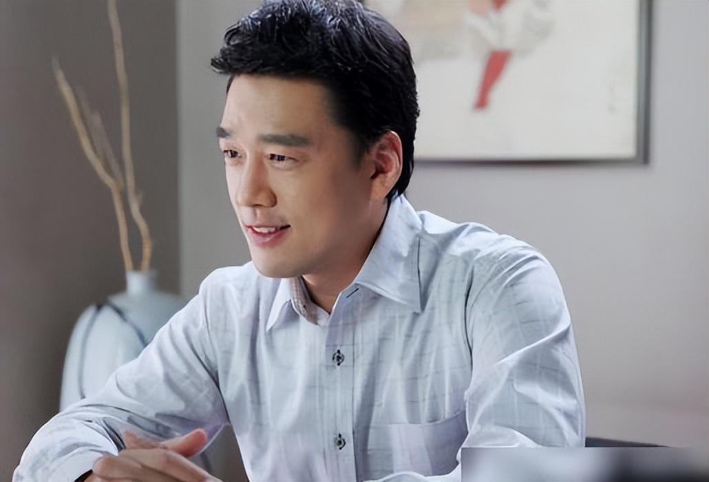王耀庆个人资料简介 霸道总裁专业户，从小立志当奸商，却成了剧中最有钱的人