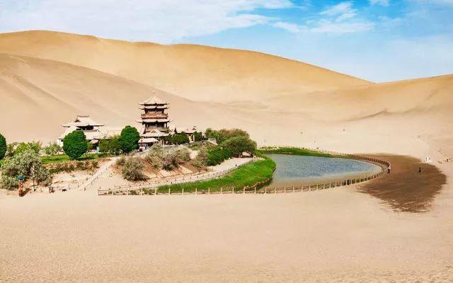 第三天：敦煌——敦煌鸣沙山月牙泉