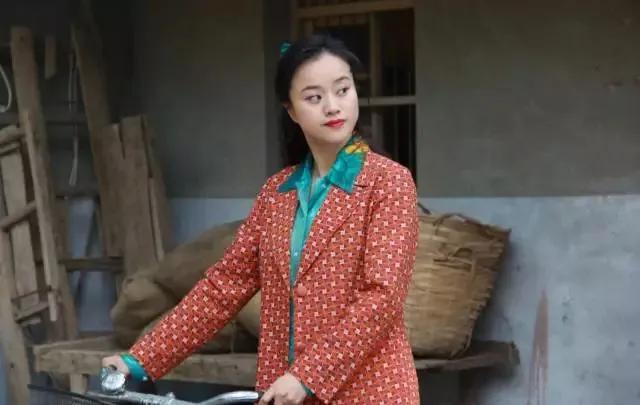 何翯个人资料(何翯的老公资料)
