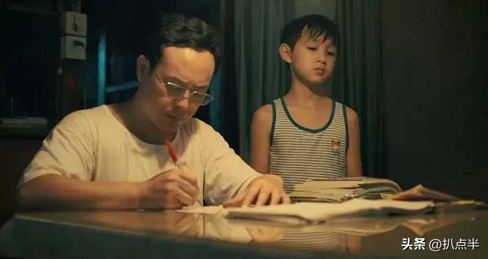 张颂文爆红，并非观众在造神！而是寻找明星身上的“人味儿”