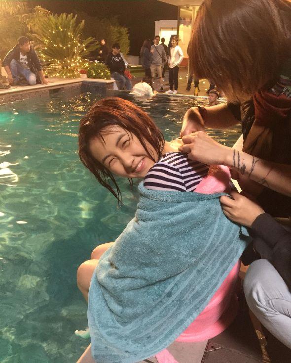 左眼哀伤落泪，右眼恐惧泪止！19岁的张子枫，演技绝了