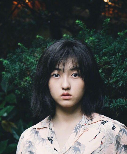 左眼哀伤落泪，右眼恐惧泪止！19岁的张子枫，演技绝了