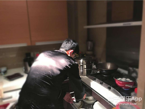 打破世人嘲讽的甜蜜，谢娜张杰结婚10年恩爱如初，娜就是爱情吧