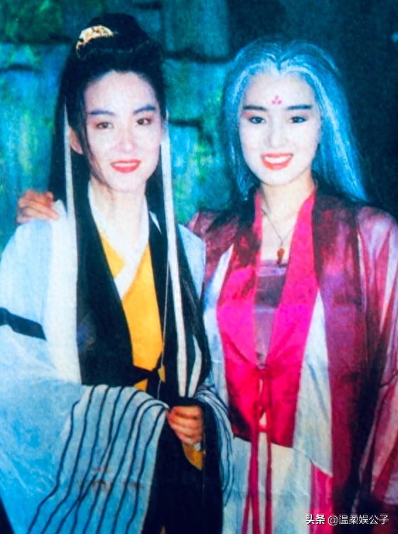 为何说章子怡不是巩俐第二?看完两人的合影我懂了