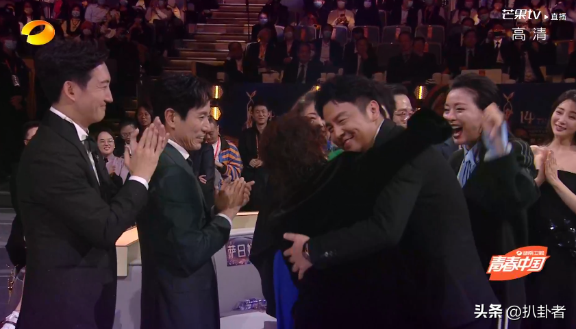 雷佳音获金鹰奖,得奖感言爆笑又真挚,感叹:不枉来一趟人世间