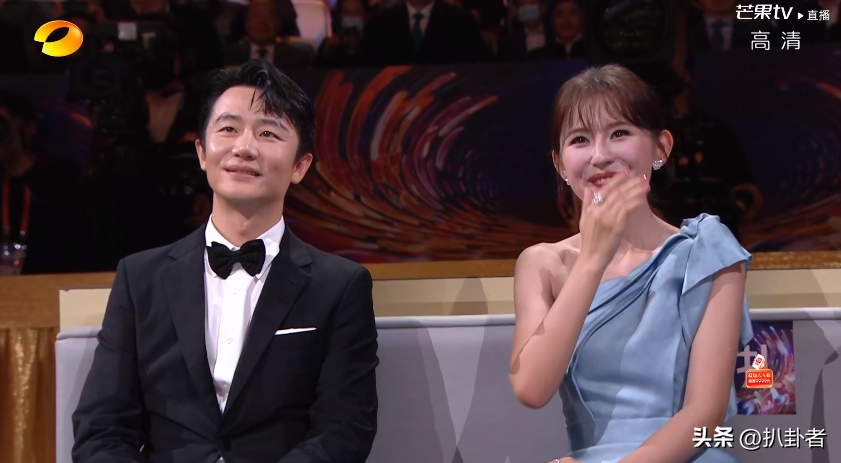 雷佳音获金鹰奖,得奖感言爆笑又真挚,感叹:不枉来一趟人世间
