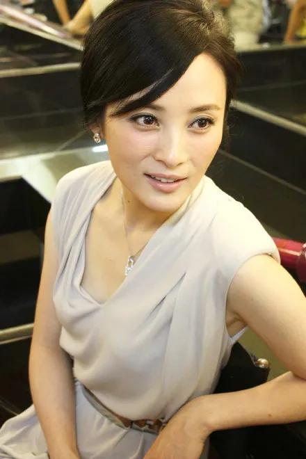 蒋勤勤个人简介 :你怎么看女演员蒋勤勤的呢?