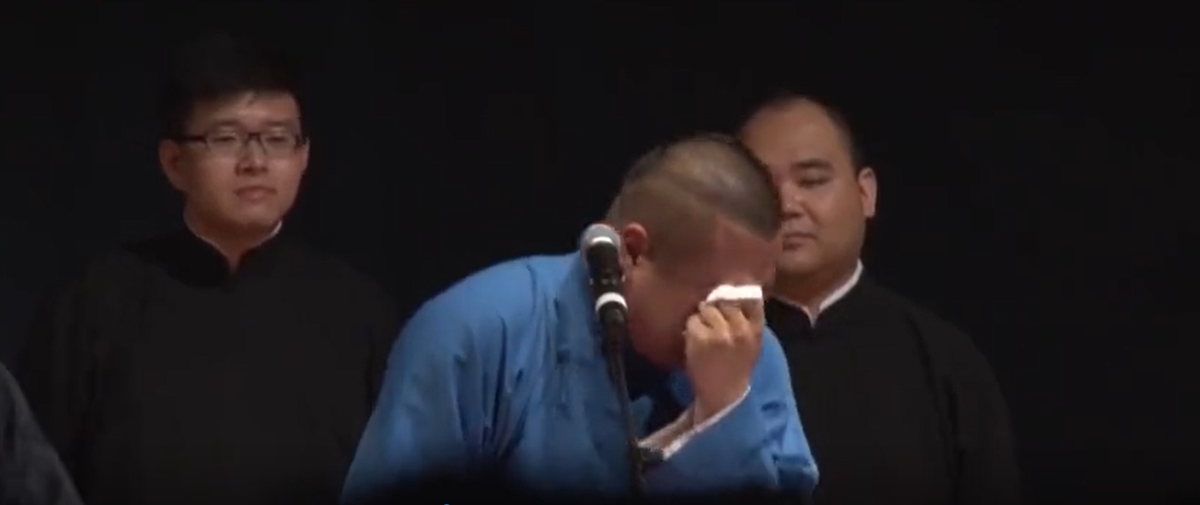 岳云鹏发文悼念亡父,时隔八年仍念往事,未见父亲最后一面成遗憾