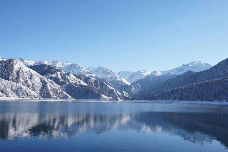 第二天:天山天池-吐鲁番-喀拉塔勒-伊犁