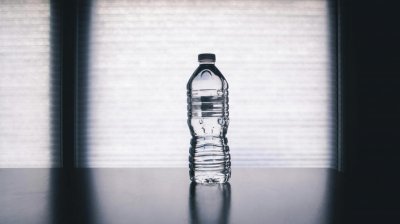 ​靠童年情怀再搏一把，乐百氏将重启 AD 钙奶，娃哈哈的对手要来了？