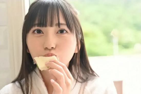 实力超群的七泽米亚日常美照,小恶魔系天花板!