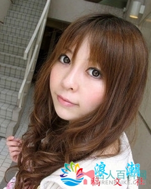 持田瞳人物海报