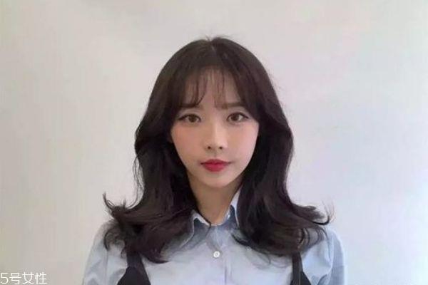 中长发配什么卷好看 好看的中长发卷发发型