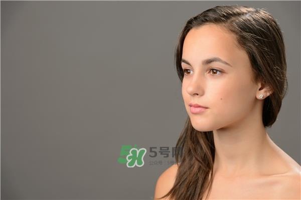 干性皮肤怎么保湿 干性皮肤怎样补水保湿