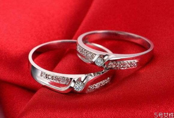 2020圣诞节领结婚证好吗 2020圣诞民政局上班吗 2020圣诞节领结婚证好吗 2020圣诞民政局上班吗