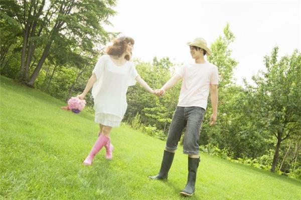 老公对老婆没有感情的表现 老公对老婆没有感情怎么办