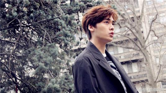 鹿晗承认恋情后脱粉一片,而他将会是下个自曝恋情的小鲜肉