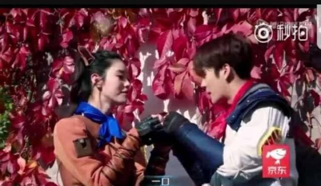 奚梦瑶一摔与赌王儿子何猷君谈起恋爱，网友却想起了她和王嘉尔