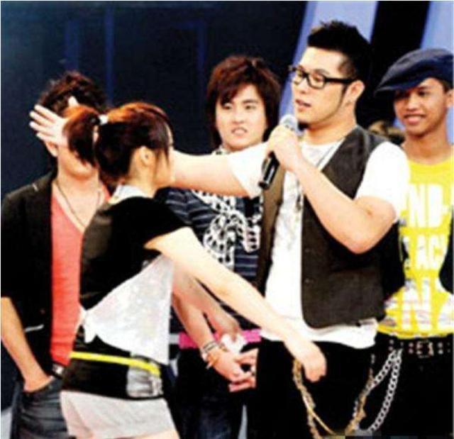 赵奕欢:一个被性感耽误的初代宅男女神