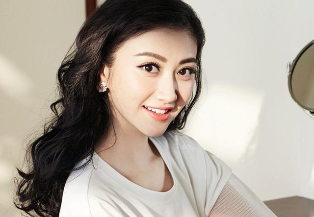 王思聪不知原因,开撕景甜背后的秘密!网友:个个都不简单