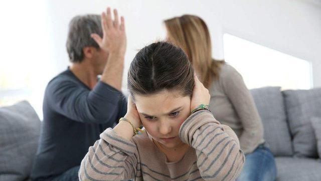 王宝强为儿子10岁生日庆生,公布儿子近况,和之前的样子相差许多