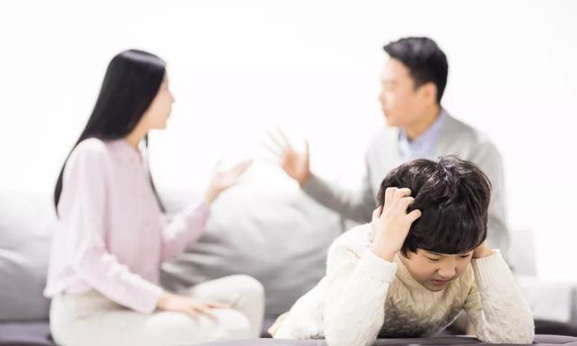 王宝强为儿子10岁生日庆生,公布儿子近况,和之前的样子相差许多