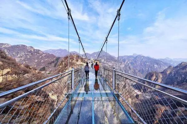 有胆你就来 | 全国最长、最刺激的玻璃栈道在北京就能玩！