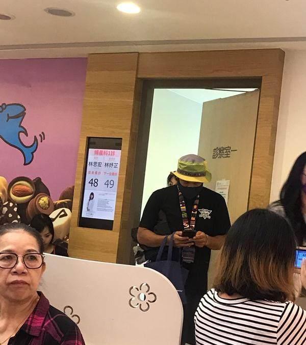 张震岳被曝未婚当爸,而他不愿结婚是另有隐情?