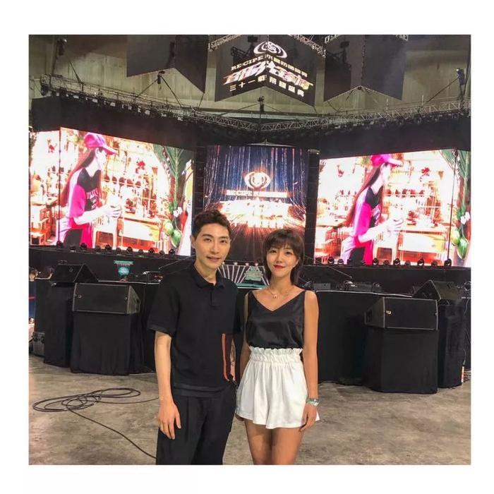 音乐先锋榜31载荣耀盛典,用微光点燃璀璨