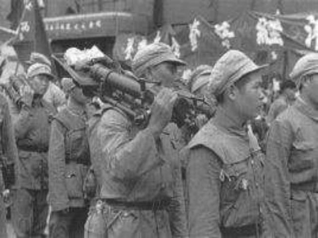 《亮剑》中他被李云龙俘虏,竟格外嚣张!原来真正原型是这个人!