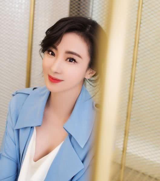 还记得《倚天屠龙记》中的丁敏君吗?如今她颜值逆天,无人敢娶!