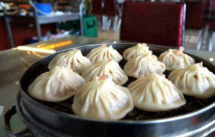 经典永不过时！教你做出美味无比的灌汤包，快来学学吧