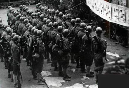 李光耀揭秘1979年,对越反击自卫战,背后真实原因引人深思