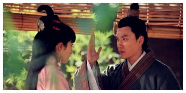 《知否》二叔婚后不久又纳小妾，明兰提刀守门