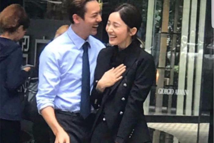 网友偶遇陈伟霆和古力娜扎,举止亲密其实是在拍新戏