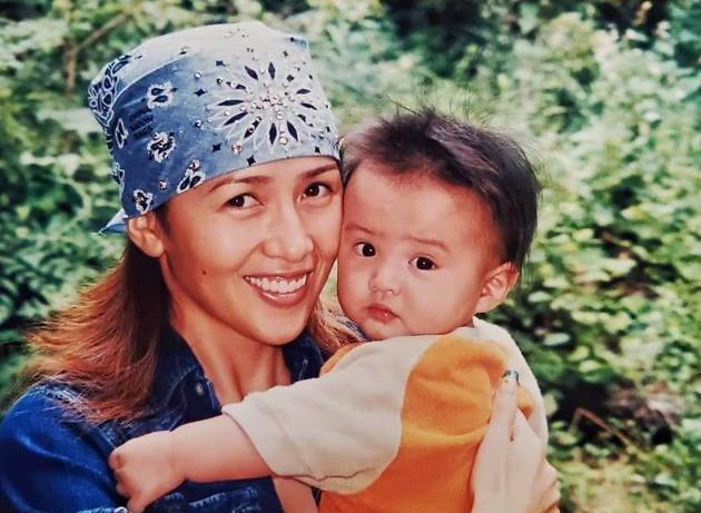 木村拓哉结婚20年首发与妻子合照,终于公开秀恩爱了!