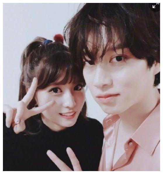 金希澈恋情曝光!公开认爱女团MOMO,之前一段时间还否认恋情