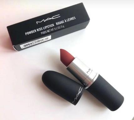 热门“口红”引争议,MAC“泫雅色”碾压YSL,被“阿玛尼”截胡