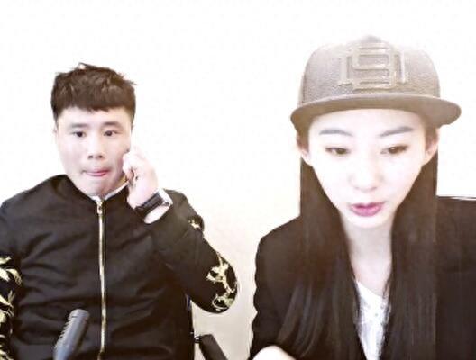 中国排名第一的搏击宝贝倾国倾城，猜猜她更欣赏一龙还是邱建良？