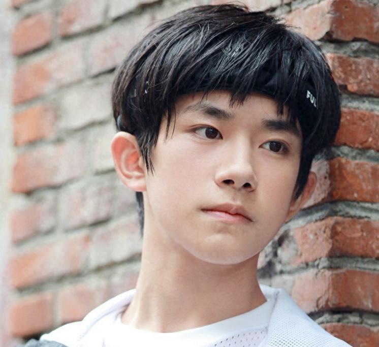 亚洲十帅排行榜:杨洋第九,鹿晗第二,而他第一众人不服