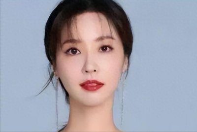 ​吴佳妮：10年生两子后离婚，现在怎么样了！